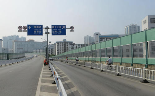 公路声屏障